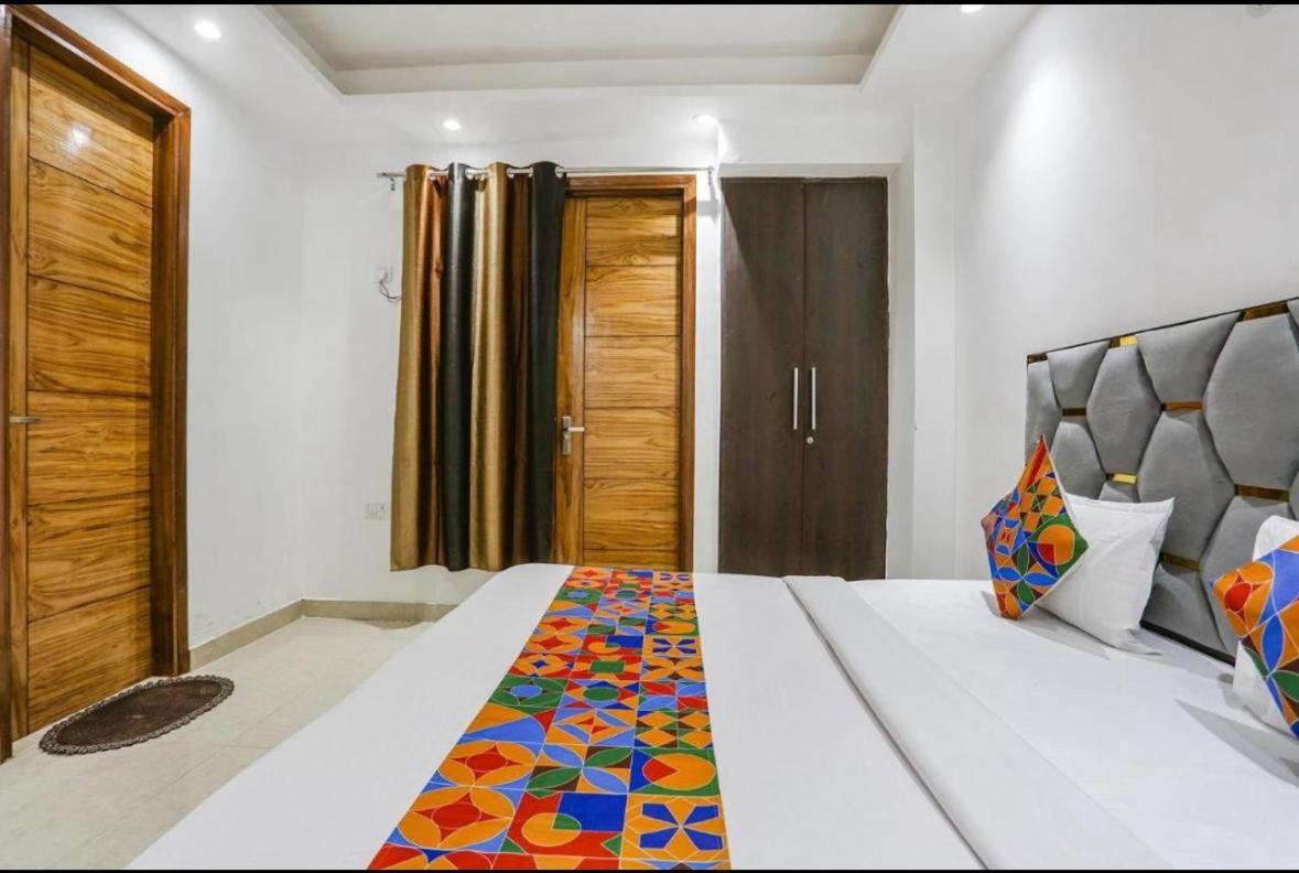 Hotel 24By7 Νέο Δελχί Εξωτερικό φωτογραφία