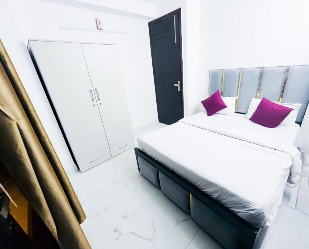 Hotel 24By7 Νέο Δελχί Εξωτερικό φωτογραφία