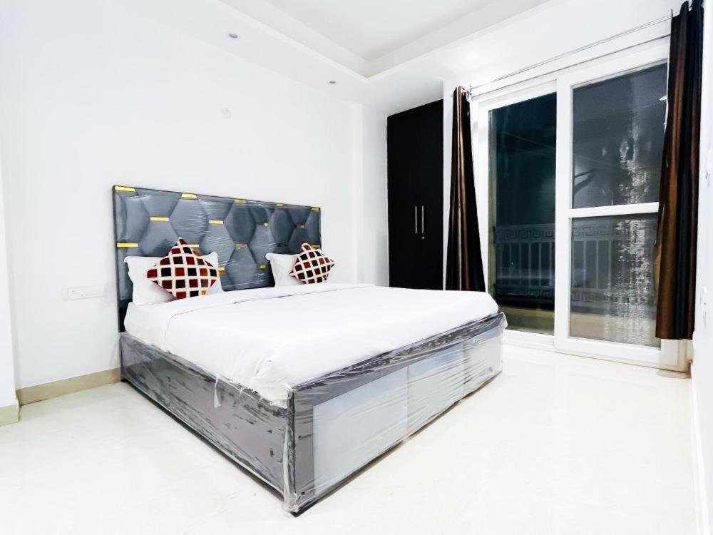 Hotel 24By7 Νέο Δελχί Εξωτερικό φωτογραφία